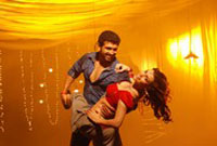 Thadaiyara Thaakka Movie Stills